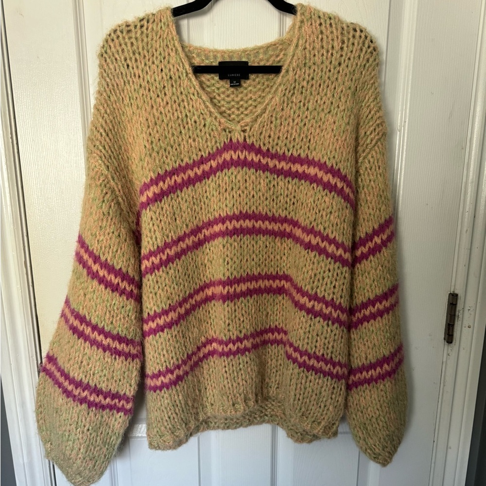 Lumiere Women's V-Neck Sweater in Cream and Pink